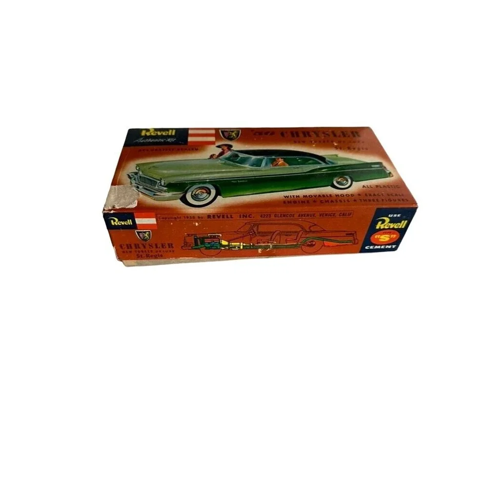 Revell Authentic Kit - '56 Chrysler New Yorker St. Regis - Vintage Model Car Kit
